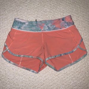 Lululemon Athletica Speed Up Short 2.5”